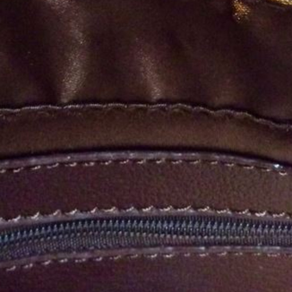 Tuscan Vegan “Vintage Eggplant” Trapeze Satchel Handbag - Picture 7 of 7